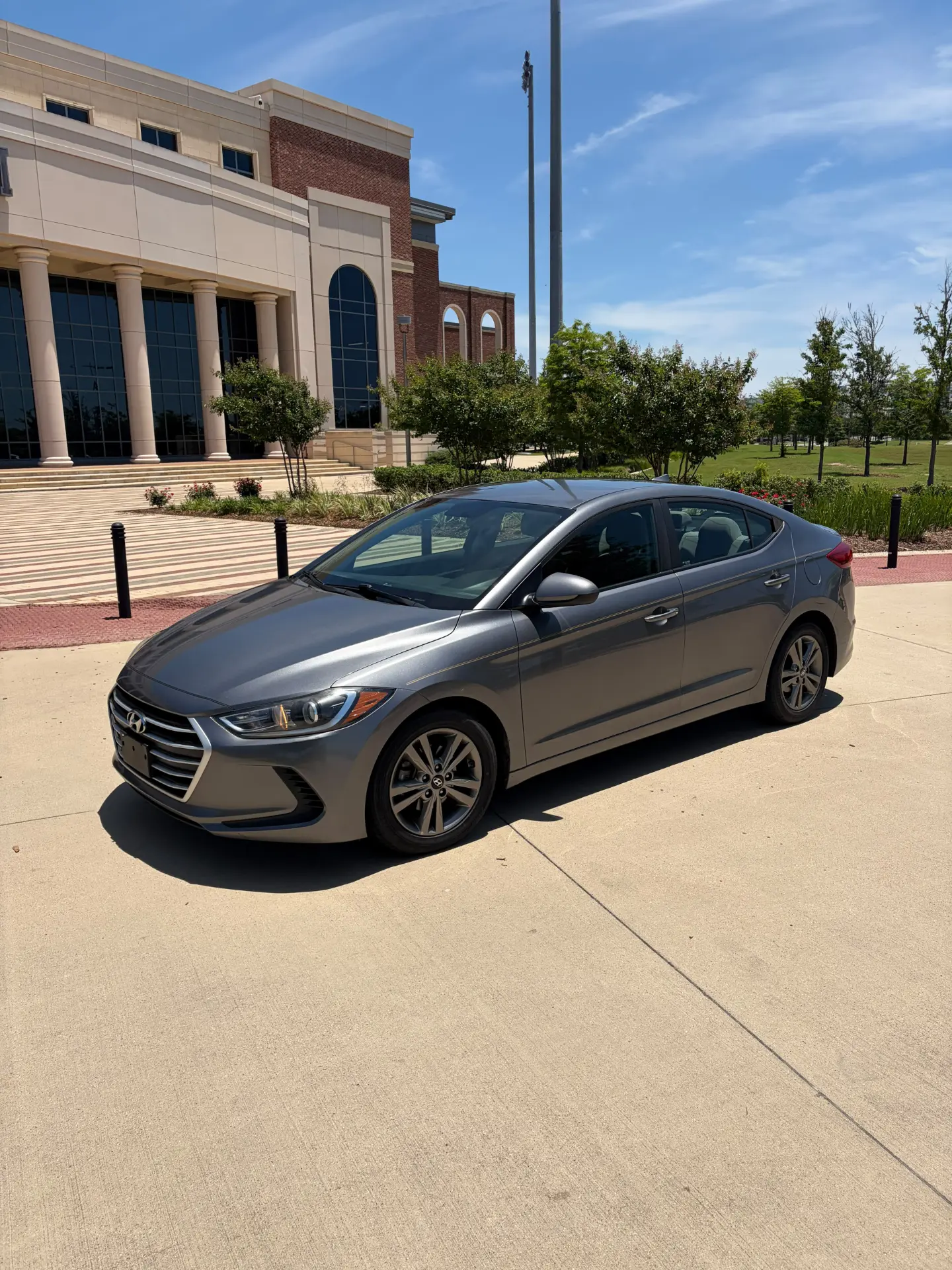 Gray 2018 Hyundai Elantra photographed in Louisiana